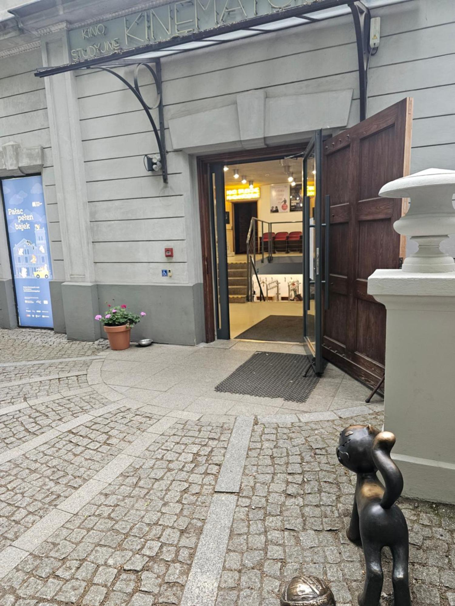 Przy Filmowce Ogrodek Parking Podziemny Apartment
