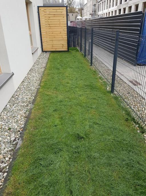 Apartment Przy Filmowce Ogrodek Parking Podziemny